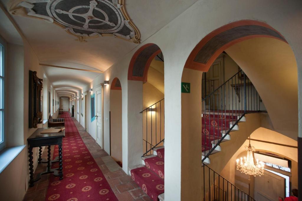 Hotel Il Campanile Cherasco Buitenkant foto