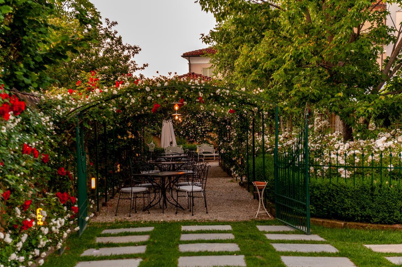 Hotel Il Campanile Cherasco Buitenkant foto