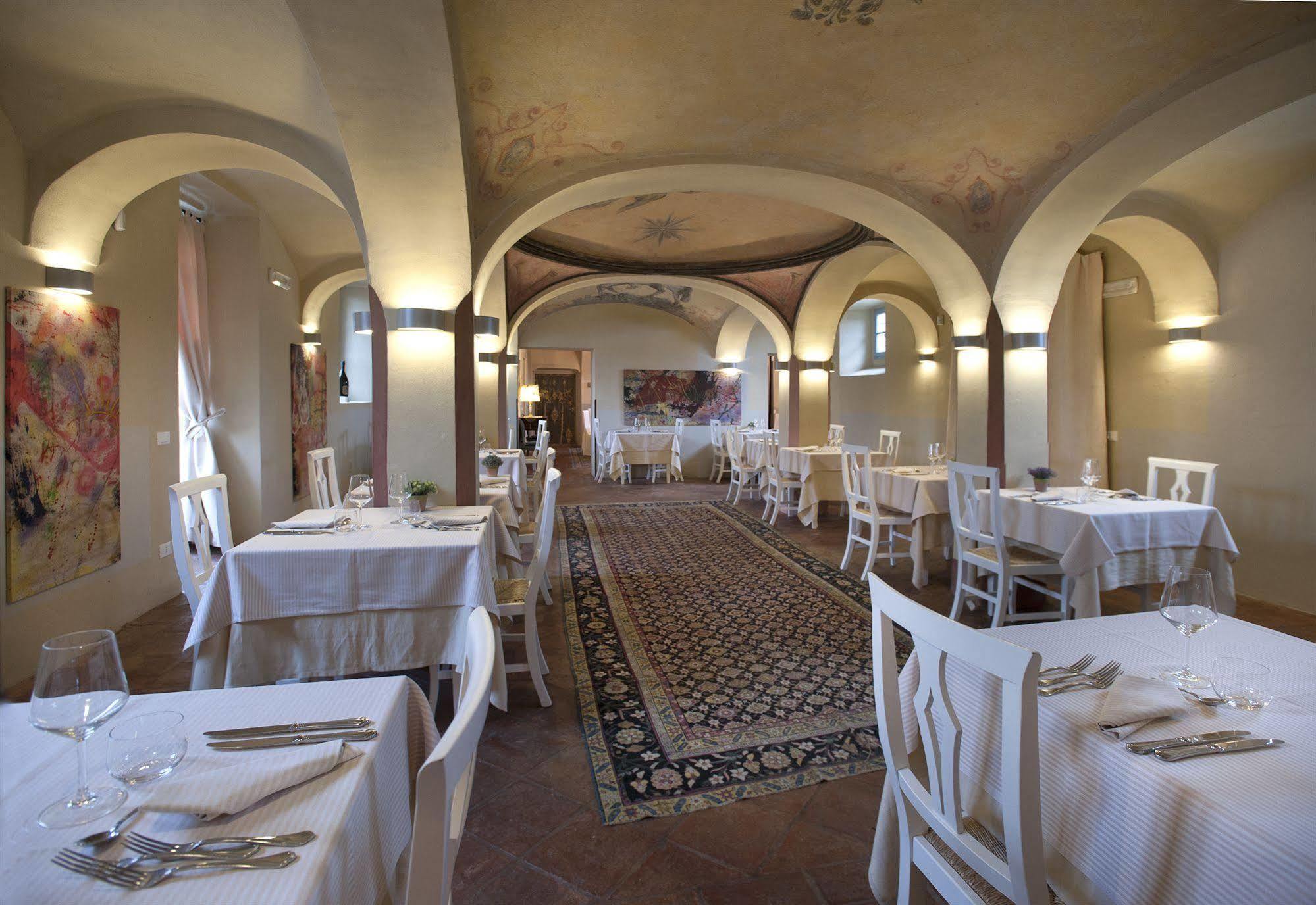 Hotel Il Campanile Cherasco Buitenkant foto